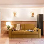13 Comuni Ristorante E فندق