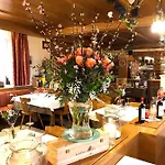 ホテル 13 Comuni Ristorante E 3*