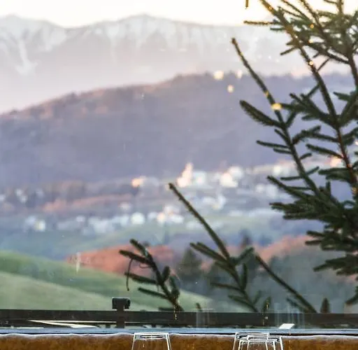 13 Comuni Ristorante E Aparthotel 3*